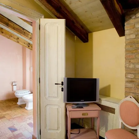 Hospitale I Mori Panzió Asola